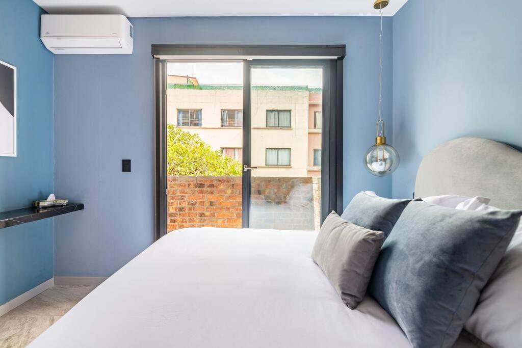 Modern And Comfy Right Between Roma-condesa Apartment *